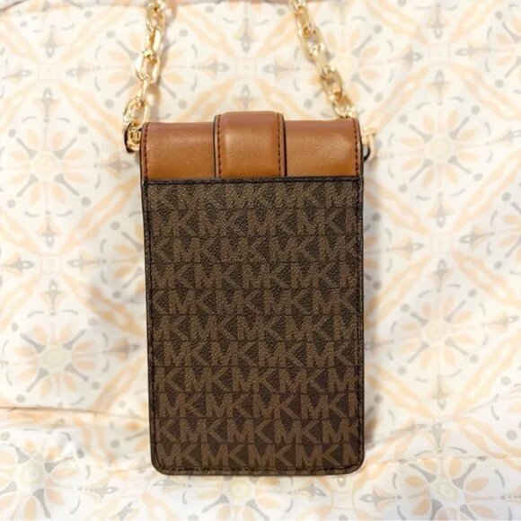 44 | 🍁❤️Michael Kors Carmen Smartphone Crossbody Bag - Picture 3 of 5